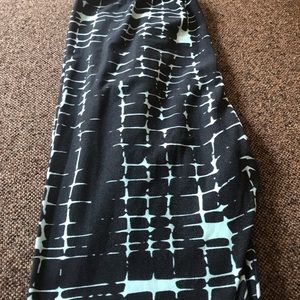 Lularoe leggings tall and curvy